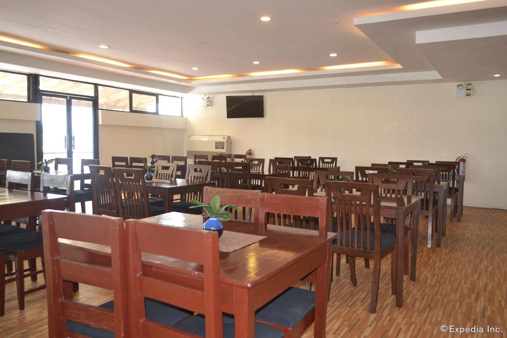 โรงแรมโคลัมบัส พลาซา General Santos City ภายนอก รูปภาพ