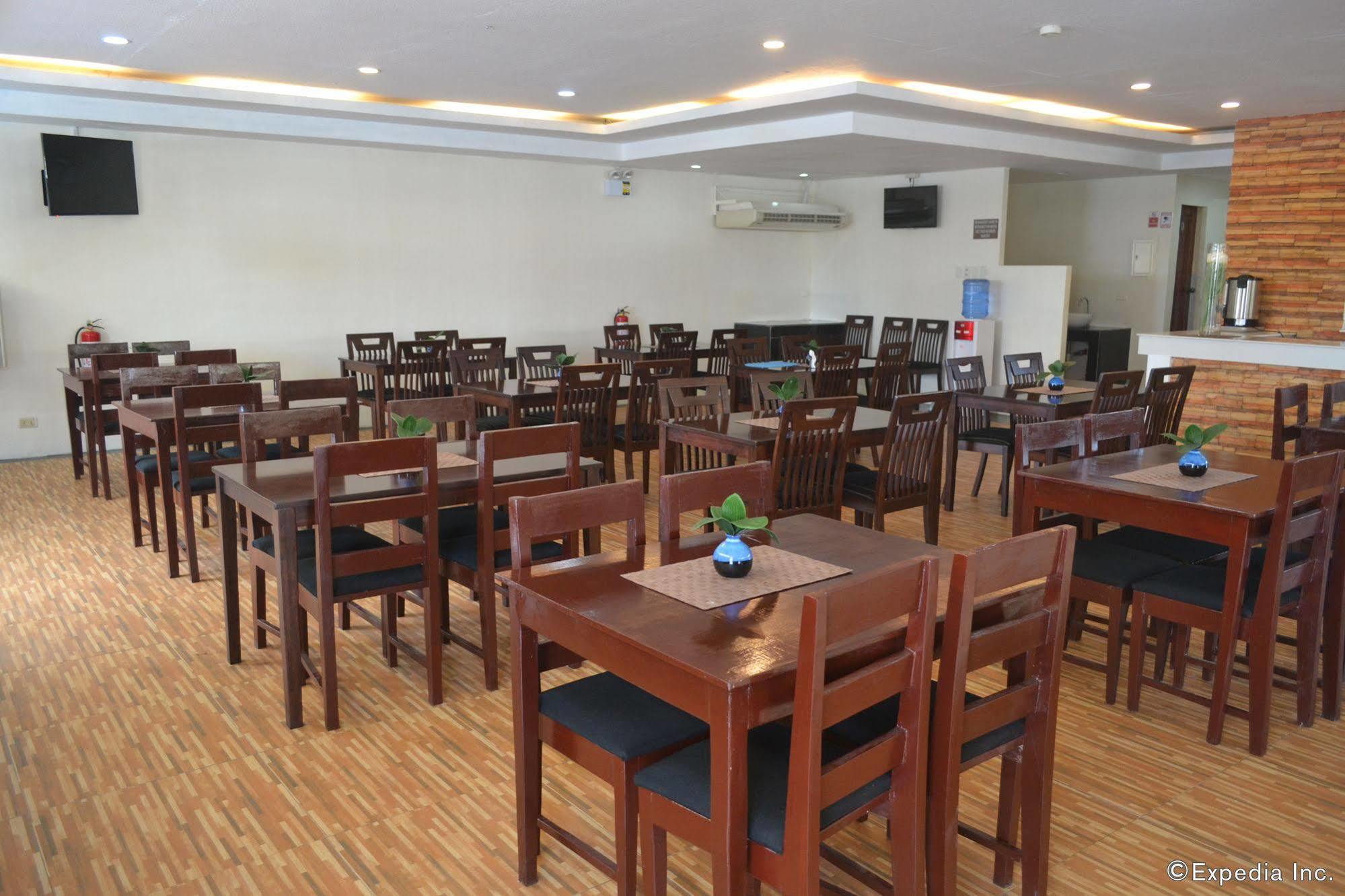 โรงแรมโคลัมบัส พลาซา General Santos City ภายนอก รูปภาพ